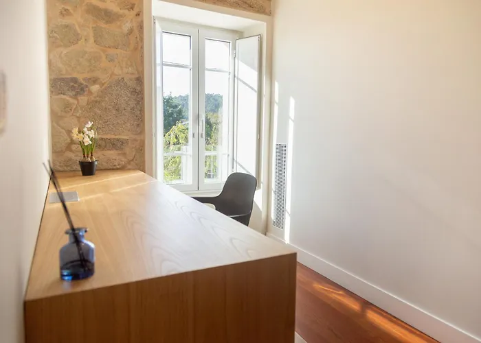 Siavo Junto A La Ria *